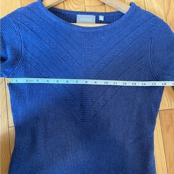 Cyrus Blue Ribbed Long Sleeve Sweater Stitching Detail Medium - Picture 7 of 8